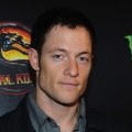 Tahmoh Penikett en guest