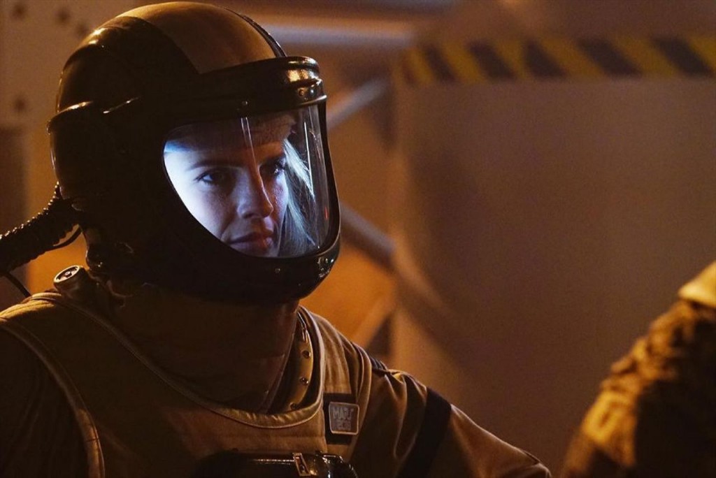 L'uniforme d'astronaute va comme un gant à Kate (Stana Katic).