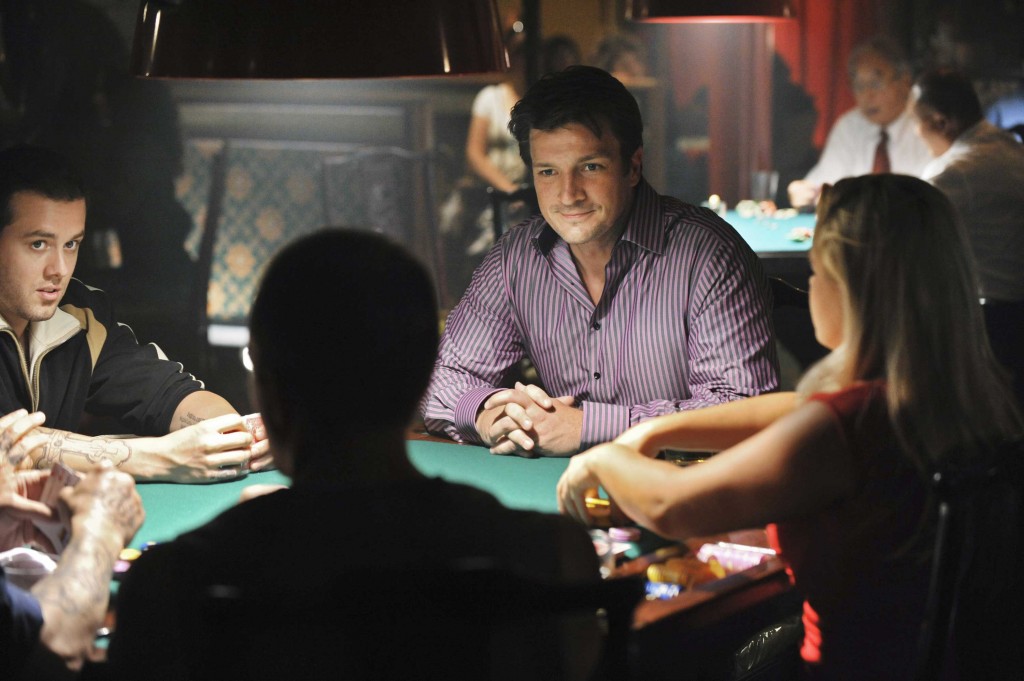 Castle (Nathan Fillion) joue au Poker!