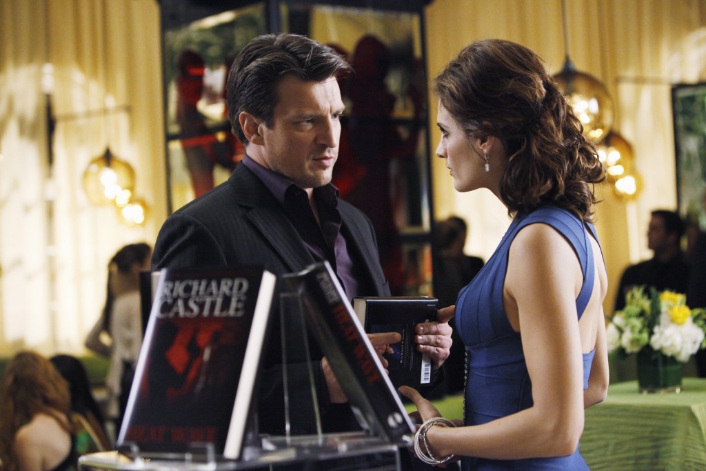 Castle (Nathan Fillion)  et Beckett (Stana Katic) en sérieuse discussion.